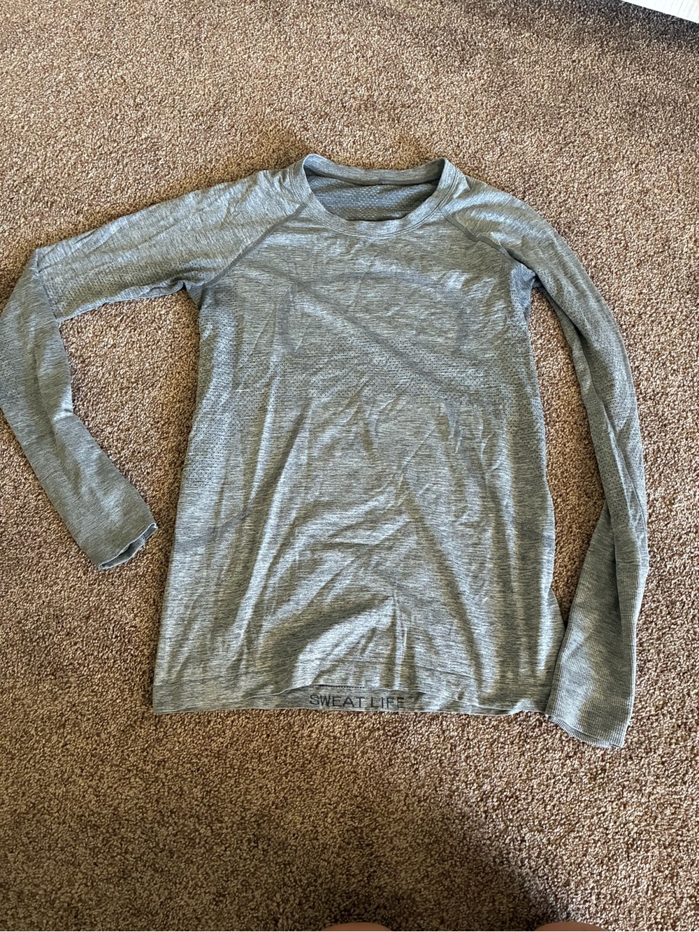 lululemon athletica Heather Gray Long-Sleeve Performance Top